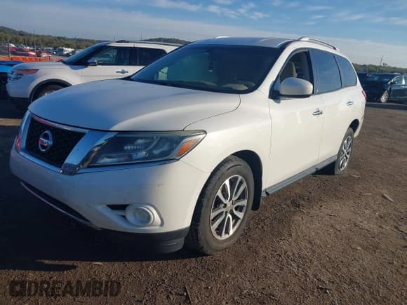 ✅ 2013 Nissan Pathfinder S • VIN: 5N1AR2MN1DC647650 • Лот: 43566700. Опубликован ранее на IAAI с пробегом 133 045 миль. Бесплатный доступ к архиву аукционных продаж из США и подробный отчёт об истории автомобиля на DreamBid. Изображение 2.