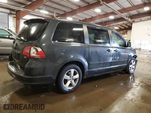 ✅ 2011 Volkswagen Routan SE • VIN: 2V4RW3DG8BR766524 • Lot: 83056204. Listed on Copart with 236,637 mi. Free auction sales archive from the USA and detailed vehicle history report at DreamBid. Image 3.