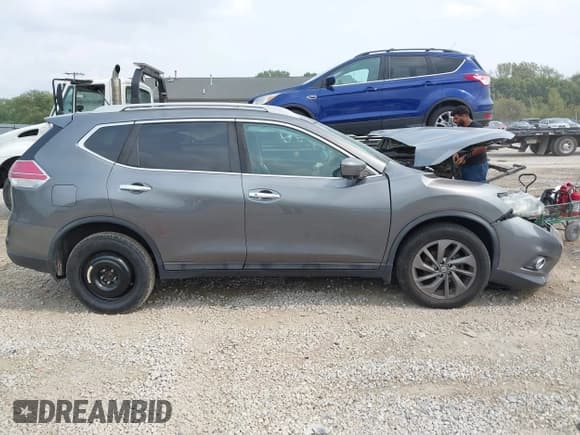 ✅ 2016 Nissan Rogue S • VIN: 5N1AT2MV7GC839158 • Lot: 43133232. Wystawiony na IAAI z przebiegiem 30 276 mil. Bezpłatny archiwum sprzedaży aukcyjnych z USA i szczegółowy raport historii pojazdu na DreamBid. Zdjęcie 14.