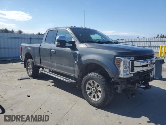 ✅ 2018 Ford F-250 XL • VIN: 1FT7X2B61JEB87132 • Lot: 53887355. Listed on Copart with 90,831 mi. Free auction sales archive from the USA and detailed vehicle history report at DreamBid. Image 4.