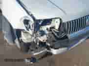 2006 Mercury Mariner Luxury z VIN 4M2YU571X6DJ04235, wystawiony jako IAAI lot #41631062 z przebiegiem 290 925 mil mil oraz . Historia ofert i sprzedaży dostępna na DreamBid. Obrazek 6.