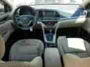 ✅ 2017 Hyundai Elantra SE • VIN: KMHD84LF2HU376782 • Lot: 69137485. Wystawiony na Copart z przebiegiem 80 615 mil. Bezpłatny archiwum sprzedaży aukcyjnych z USA i szczegółowy raport historii pojazdu na DreamBid. Zdjęcie 8.