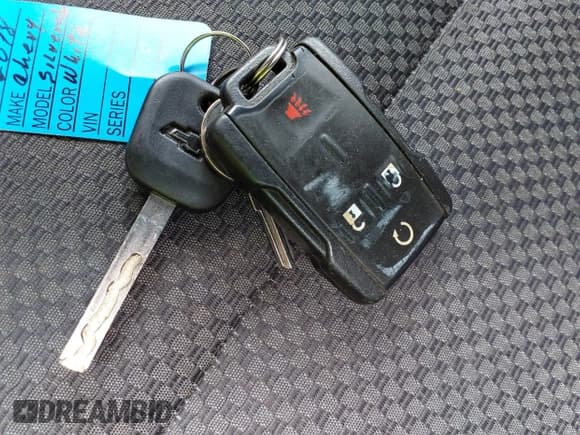 ✅ 2018 Chevrolet Silverado 1500 LT • VIN: 3GCPCREC3JG620979 • Лот: 42471879. Опубликован ранее на IAAI с пробегом 122 941 миль. Бесплатный доступ к архиву аукционных продаж из США и подробный отчёт об истории автомобиля на DreamBid. Изображение 11.