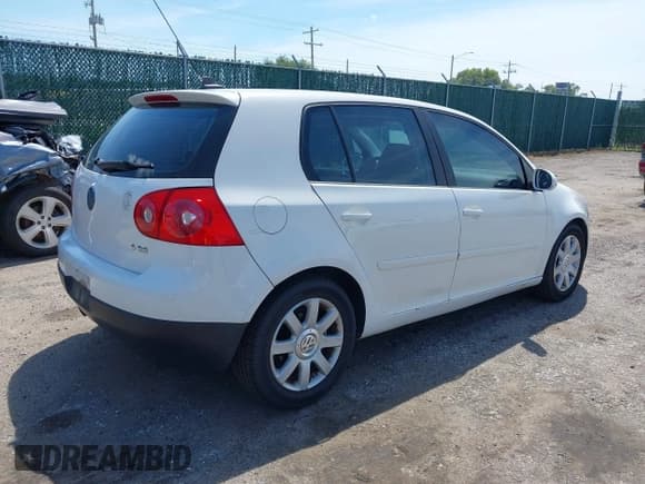 ✅ 2008 Volkswagen Rabbit S • VIN: WVWDB71KX8W336090 • Lot: 43072431. Listed on IAAI with 159,021 mi. Free auction sales archive from the USA and detailed vehicle history report at DreamBid. Image 4.