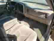 2004 Chevrolet Silverado 1500 LS z VIN 1GCEC14V54Z118877, wystawiony jako Copart lot #74352114 z przebiegiem 103 253 mil mil oraz Szkoda całkowita • Salvage title. Historia ofert i sprzedaży dostępna na DreamBid. Obrazek 8.