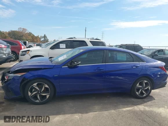 ✅ 2021 Hyundai Elantra Limited • VIN: KMHLP4AG8MU162691 • Lot: 43701212. Listed on IAAI with 46,245 mi. Free auction sales archive from the USA and detailed vehicle history report at DreamBid. Image 14.