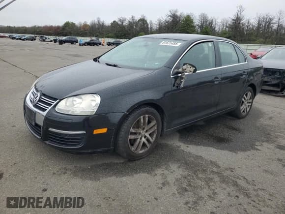 ✅ 2006 Volkswagen Jetta 2.5L • VIN: 3VWRG71K26M775527 • Лот: 81575495. Опубликован ранее на Copart с пробегом 156 697 миль. Бесплатный доступ к архиву аукционных продаж из США и подробный отчёт об истории автомобиля на DreamBid. Изображение 1.