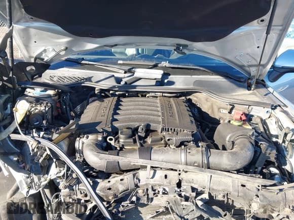 ✅ 2016 Porsche Cayenne • VIN: WP1AA2A28GKA14304 • Lot: 43629393. Listed on IAAI with 121,652 mi. Free auction sales archive from the USA and detailed vehicle history report at DreamBid. Image 10.