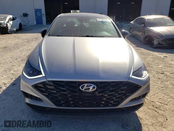 2022 Hyundai Sonata Sport z VIN 5NPEJ4J25NH140145, wystawiony jako Copart lot #87569595 z przebiegiem 26 203 mil mil oraz Szkoda całkowita • Salvage title. Historia ofert i sprzedaży dostępna na DreamBid. Obrazek 5.