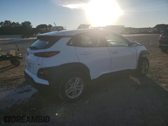 ✅ 2021 Hyundai Kona SE • VIN: KM8K1CAA3MU746466 • Лот: 91452155. Опубликован ранее на Copart с пробегом 43 730 миль. Бесплатный доступ к архиву аукционных продаж из США и подробный отчёт об истории автомобиля на DreamBid. Изображение 3.