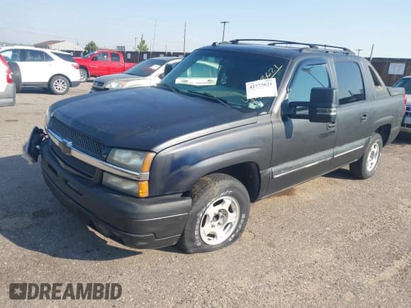 ✅ 2004 Chevrolet Avalanche Z66 • VIN: 3GNEC12T44G143228 • Lot: 42773621. Listed on IAAI with 235,336 mi. Free auction sales archive from the USA and detailed vehicle history report at DreamBid. Image 2.