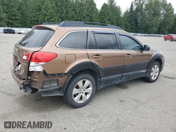 ✅ 2012 Subaru Outback Prem • VIN: 4S4BRCCC5C3236843 • Лот: 61069875. Опубликован ранее на Copart с пробегом 154 378 миль. Бесплатный доступ к архиву аукционных продаж из США и подробный отчёт об истории автомобиля на DreamBid. Изображение 3.
