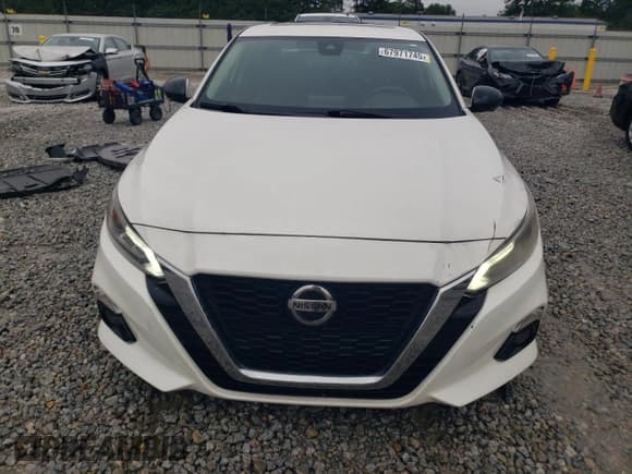 ✅ 2019 Nissan Altima Platinum • VIN: 1N4BL4FV2KC116379 • Лот: 67971745. Опубликован ранее на Copart с пробегом 171 429 миль. Бесплатный доступ к архиву аукционных продаж из США и подробный отчёт об истории автомобиля на DreamBid. Изображение 5.