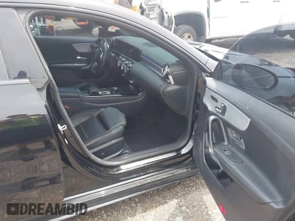 2020 Mercedes-Benz CLA 250 с VIN WDD5J4GB0LN040433, выставлен на аукционе IAAI как лот 42792524 с пробегом 62 419 миль миль и . История ставок и продаж доступна на DreamBid. Изображение 5.