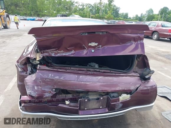 ✅ 2004 Chevrolet Monte Carlo LS • VIN: 2G1WW12E449150625 • Lot: 42233629. Listed on IAAI with 163,914 mi. Free auction sales archive from the USA and detailed vehicle history report at DreamBid. Image 16.