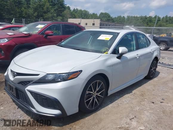 2023 Toyota Camry SE with VIN 4T1T11BK5PU089206, listed as a IAAI auction lot 42751729 with 14,798 mi miles and . Bid and sale history available at DreamBid. Image 18.