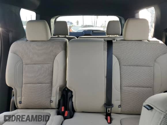 2022 Chevrolet Traverse LS z VIN 1GNERLKW2NJ130336, wystawiony jako Copart lot #69991994 z przebiegiem 51 202 mil mil oraz Szkoda całkowita • Salvage title. Historia ofert i sprzedaży dostępna na DreamBid. Obrazek 10.