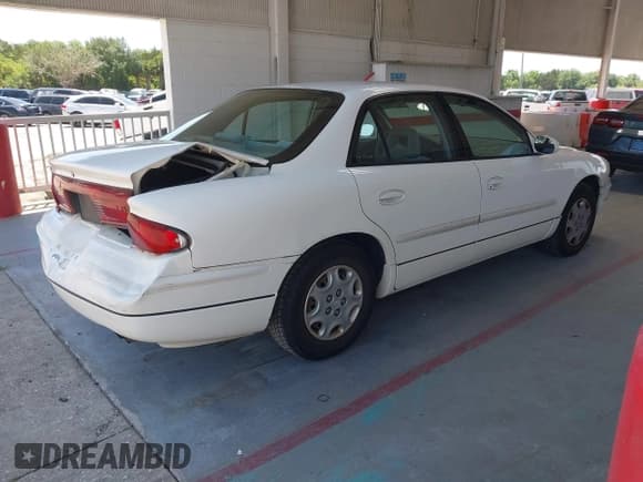 ✅ 2002 Buick Regal LS • VIN: 2G4WB52K021103468 • Lot: 42276451. Listed on IAAI with Not provided. Free auction sales archive from the USA and detailed vehicle history report at DreamBid. Image 4.