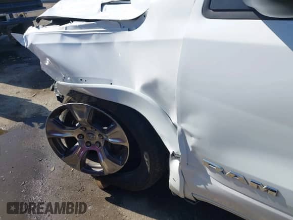 2020 Ram 1500 Laramie с VIN 1C6RREJT1LN304942, выставлен на аукционе IAAI как лот 43250286 с пробегом 96 120 миль миль и . История ставок и продаж доступна на DreamBid. Изображение 18.