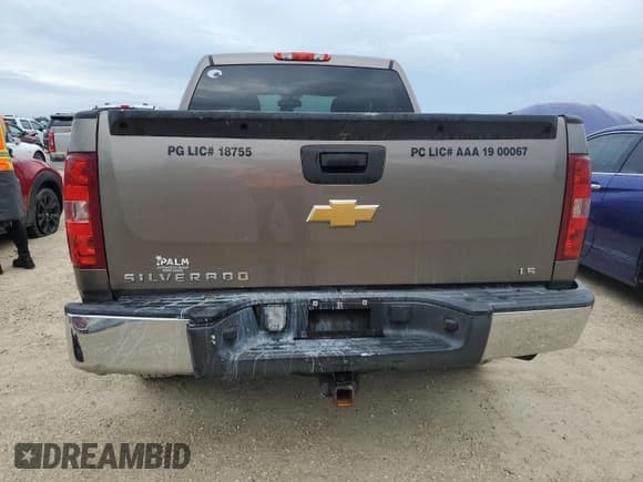 ✅ 2012 Chevrolet Silverado 1500 LS • VIN: 3GCPKREA9CG232286 • Lot: 74085984. Listed on Copart with 138,545 mi. Free auction sales archive from the USA and detailed vehicle history report at DreamBid. Image 6.