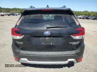 ✅ 2023 Subaru Forester Touring • VIN: JF2SKARC0PH493052 • Lot: 82660805. Wystawiony na Copart z przebiegiem 39 960 mil. Bezpłatny archiwum sprzedaży aukcyjnych z USA i szczegółowy raport historii pojazdu na DreamBid. Zdjęcie 6.