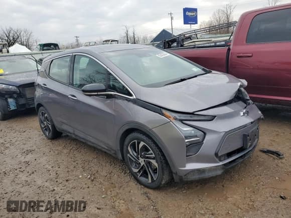 ✅ 2023 Chevrolet Bolt EV 2LT • VIN: 1G1FX6S03P4207497 • Lot: 83423604. Wystawiony na Copart z przebiegiem 11 999 mil. Bezpłatny archiwum sprzedaży aukcyjnych z USA i szczegółowy raport historii pojazdu na DreamBid. Zdjęcie 4.