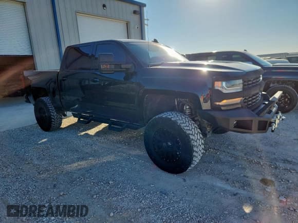 ✅ 2016 Chevrolet Silverado 1500 LT • VIN: 3GCUKREC6GG162482 • Лот: 92666885. Опубликован ранее на Copart с пробегом 125 662 миль. Бесплатный доступ к архиву аукционных продаж из США и подробный отчёт об истории автомобиля на DreamBid. Изображение 4.