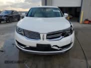 ✅ 2016 Lincoln MKX Select • VIN: 2LMTJ6KRXGBL26325 • Лот: 93252645. Опубликован ранее на Copart с пробегом 144 105 миль. Бесплатный доступ к архиву аукционных продаж из США и подробный отчёт об истории автомобиля на DreamBid. Изображение 5.
