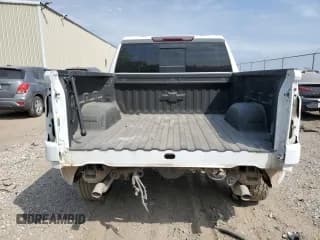 ✅ 2021 Chevrolet Silverado 1500 RST • VIN: 3GCUYEETXMG313438 • Lot: 76311594. Wystawiony na Copart z przebiegiem Nie podano. Bezpłatny archiwum sprzedaży aukcyjnych z USA i szczegółowy raport historii pojazdu na DreamBid. Zdjęcie 6.