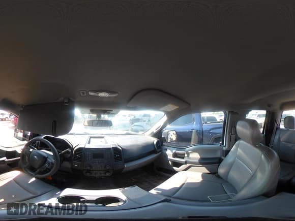 ✅ 2019 Ford F-150 XL • VIN: 1FTEX1EB4KKD57416 • Lot: 43172875. Wystawiony na IAAI z przebiegiem 221 398 mil. Bezpłatny archiwum sprzedaży aukcyjnych z USA i szczegółowy raport historii pojazdu na DreamBid. Zdjęcie 18.