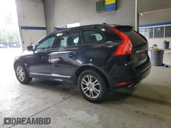 ✅ 2015 Volvo XC60 T5 Drive-E • VIN: YV440MDJ8F2716201 • Lot: 47703065. Wystawiony na Copart z przebiegiem 135 254 mil. Bezpłatny archiwum sprzedaży aukcyjnych z USA i szczegółowy raport historii pojazdu na DreamBid. Zdjęcie 2.