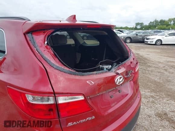 ✅ 2015 Hyundai Santa Fe GLS • VIN: KM8SM4HFXFU101251 • Lot: 43030773. Listed on IAAI with 138,991 mi. Free auction sales archive from the USA and detailed vehicle history report at DreamBid. Image 6.