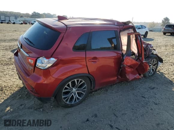 ✅ 2018 Mitsubishi Outlander SE • VIN: JA4AP3AW3JU018808 • Lot: 91824225. Listed on Copart with Not provided. Free auction sales archive from the USA and detailed vehicle history report at DreamBid. Image 3.