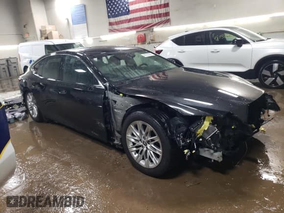 ✅ 2022 Lexus LS 500 • VIN: JTHD51GFXN5010742 • Лот: 48202395. Опубликован ранее на Copart с пробегом 13 389 миль. Бесплатный доступ к архиву аукционных продаж из США и подробный отчёт об истории автомобиля на DreamBid. Изображение 4.