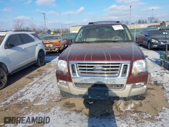 ✅ 2009 Ford Explorer • VIN: 1FMEU84899UA31466 • Лот: 41386025. Опубликован ранее на IAAI с пробегом 173 671 миль. Бесплатный доступ к архиву аукционных продаж из США и подробный отчёт об истории автомобиля на DreamBid. Изображение 12.