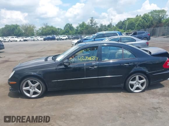 ✅ 2009 Mercedes-Benz E 350 Luxury • VIN: WDBUF87X89B401250 • Lot: 42746274. Listed on IAAI with 98,262 mi. Free auction sales archive from the USA and detailed vehicle history report at DreamBid. Image 14.
