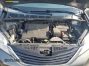 ✅ 2014 Toyota Sienna LE • VIN: 5TDJK3DC0ES089402 • Лот: 65957745. Опубликован ранее на Copart с пробегом 209 402 миль. Бесплатный доступ к архиву аукционных продаж из США и подробный отчёт об истории автомобиля на DreamBid. Изображение 12.