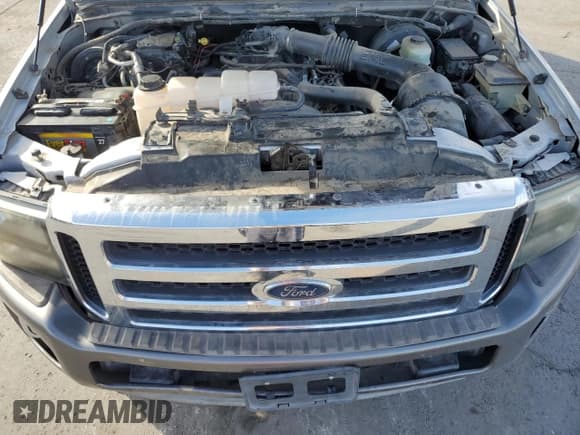 ✅ 2001 Ford Excursion Special Serv • VIN: 1FMNU40L31ED57944 • Lot: 82063804. Wystawiony na Copart z przebiegiem 212 894 mil. Bezpłatny archiwum sprzedaży aukcyjnych z USA i szczegółowy raport historii pojazdu na DreamBid. Zdjęcie 12.