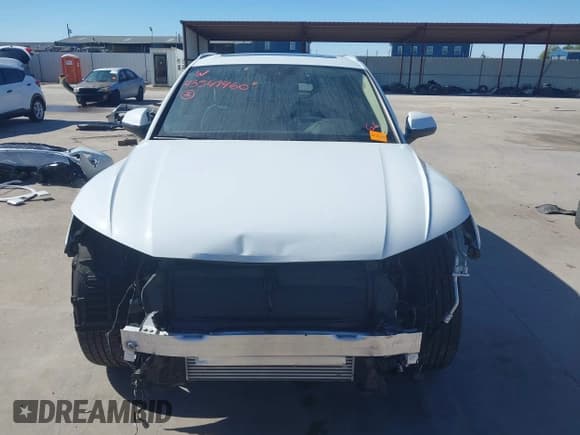 ✅ 2024 Audi Q5 S line Premium Plus • VIN: WA1EAAFY0R2097041 • Lot: 43547960. Wystawiony na IAAI z przebiegiem 7 346 mil. Bezpłatny archiwum sprzedaży aukcyjnych z USA i szczegółowy raport historii pojazdu na DreamBid. Zdjęcie 13.