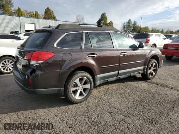 ✅ 2013 Subaru Outback Limited • VIN: 4S4BRCSC2D3243011 • Lot: 84802945. Wystawiony na Copart z przebiegiem 210 322 mil. Bezpłatny archiwum sprzedaży aukcyjnych z USA i szczegółowy raport historii pojazdu na DreamBid. Zdjęcie 3.