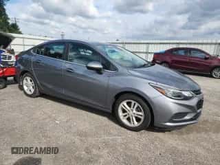 ✅ 2018 Chevrolet Cruze LT • VIN: 1G1BE5SM4J7222243 • Lot: 84226915. Listed on Copart with 67,567 mi. Free auction sales archive from the USA and detailed vehicle history report at DreamBid. Image 4.
