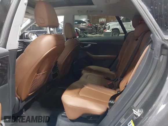 ✅ 2021 Audi Q8 Premium Plus • VIN: WA1BVAF17MD008251 • Лот: 41608280. Опубликован ранее на IAAI с пробегом 60 300 миль. Бесплатный доступ к архиву аукционных продаж из США и подробный отчёт об истории автомобиля на DreamBid. Изображение 8.