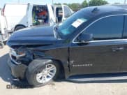 ✅ 2020 Chevrolet Suburban LT • VIN: 1GNSCHKC5LR102083 • Lot: 40551013. Wystawiony na IAAI z przebiegiem 105 555 mil. Bezpłatny archiwum sprzedaży aukcyjnych z USA i szczegółowy raport historii pojazdu na DreamBid. Zdjęcie 18.