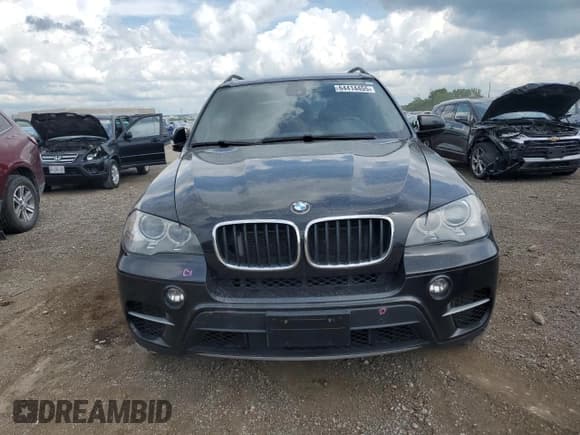 ✅ 2012 BMW X5 50i • VIN: 5UXZV8C51CL424965 • Лот: 64414455. Опубликован ранее на Copart с пробегом 121 894 миль. Бесплатный доступ к архиву аукционных продаж из США и подробный отчёт об истории автомобиля на DreamBid. Изображение 5.