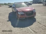 ✅ 2017 Chrysler 300 Limited • VIN: 2C3CCAAGXHH577295 • Lot: 90469375. Wystawiony na Copart z przebiegiem 60 624 mil. Bezpłatny archiwum sprzedaży aukcyjnych z USA i szczegółowy raport historii pojazdu na DreamBid. Zdjęcie 13.