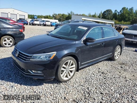 ✅ 2017 Volkswagen Passat SE • VIN: 1VWGT7A32HC030941 • Lot: 86469015. Wystawiony na Copart z przebiegiem 97 299 mil. Bezpłatny archiwum sprzedaży aukcyjnych z USA i szczegółowy raport historii pojazdu na DreamBid. Zdjęcie 1.