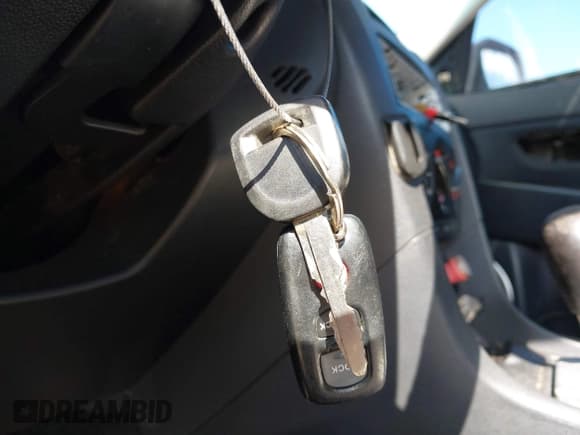 ✅ 2004 Mazda 3 s • VIN: JM1BK123441178378 • Lot: 43455207. Wystawiony na IAAI z przebiegiem 134 196 mil. Bezpłatny archiwum sprzedaży aukcyjnych z USA i szczegółowy raport historii pojazdu na DreamBid. Zdjęcie 11.