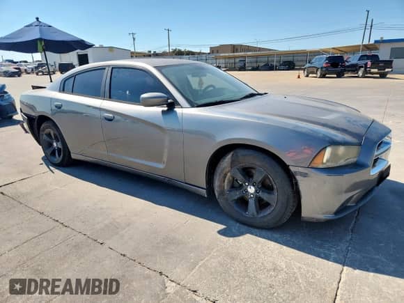 ✅ 2012 Dodge Charger SE • VIN: 2C3CDXBG7CH139549 • Lot: 86451195. Wystawiony na Copart z przebiegiem 235 434 mil. Bezpłatny archiwum sprzedaży aukcyjnych z USA i szczegółowy raport historii pojazdu na DreamBid. Zdjęcie 4.