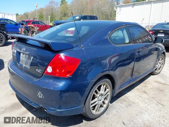 ✅ 2005 Scion tC • VIN: JTKDE177550008977 • Lot: 42103374. Wystawiony na IAAI z przebiegiem 227 401 mil. Bezpłatny archiwum sprzedaży aukcyjnych z USA i szczegółowy raport historii pojazdu na DreamBid. Zdjęcie 4.