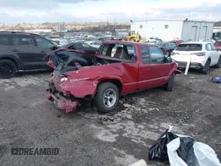 ✅ 2002 Chevrolet S-10 LS • VIN: 1GCCS19W728215013 • Лот: 41346805. Опубликован ранее на IAAI с пробегом Не указан. Бесплатный доступ к архиву аукционных продаж из США и подробный отчёт об истории автомобиля на DreamBid. Изображение 4.